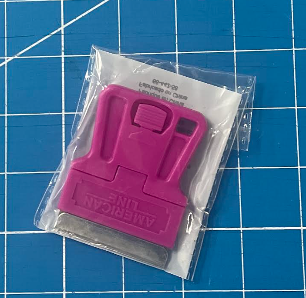 razor blade holder